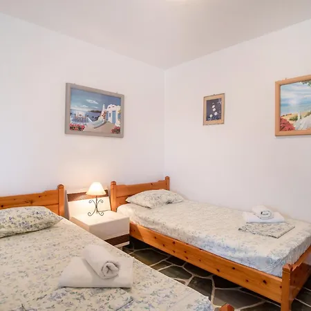 Guest house Prombona To Petrino Spiti Logaras