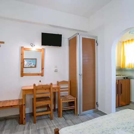 Prombona To Petrino Spiti Guest house