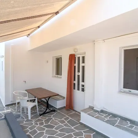 Prombona To Petrino Spiti Guest house 3*
