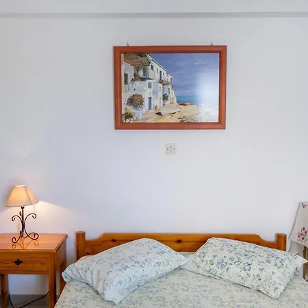 Prombona To Petrino Spiti Guest house